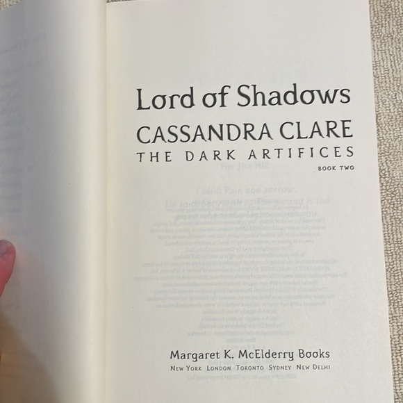 NOT ELIGIBLE FOR BUNDLE SALE 🎁Lord of Shadows #2 in The Dark Artifices… - Picture 8 of 12